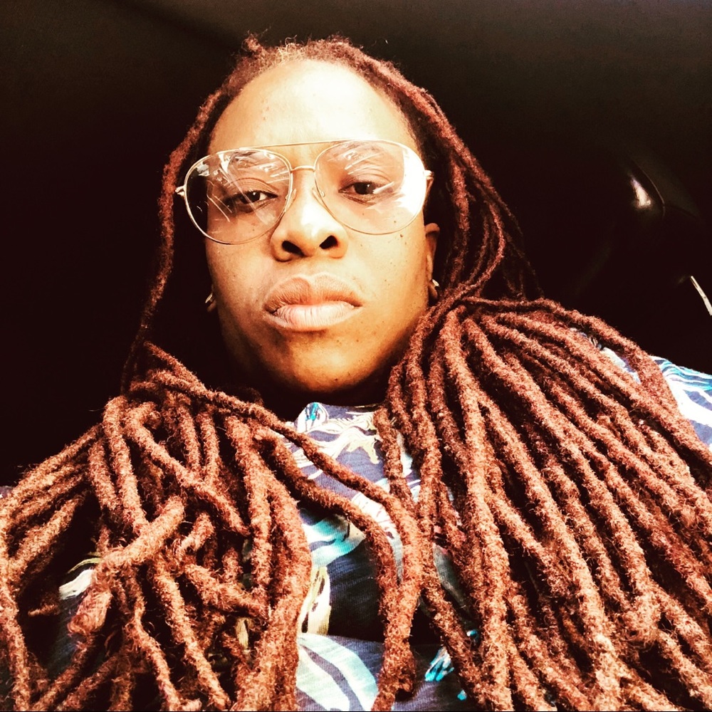 Meet your Posher, Ife